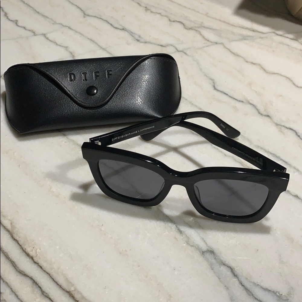 DIFF Carson Sunglasses - Black